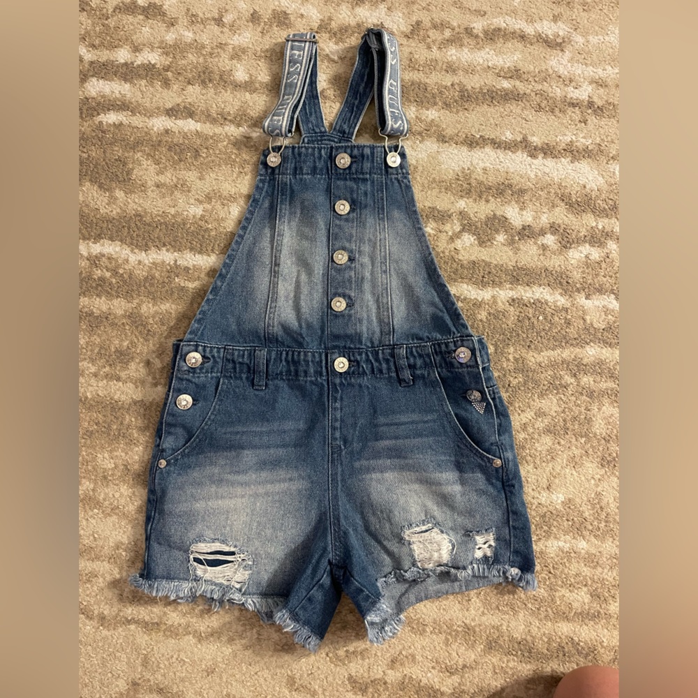 Guess for girl.